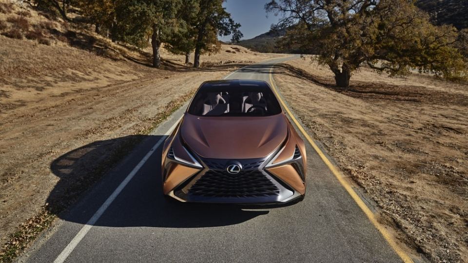 9 Lexus_LF1_Limitless_11_160F73A9A032ECE72B42E561AAC832EFCC92CBB4_tn-960×600