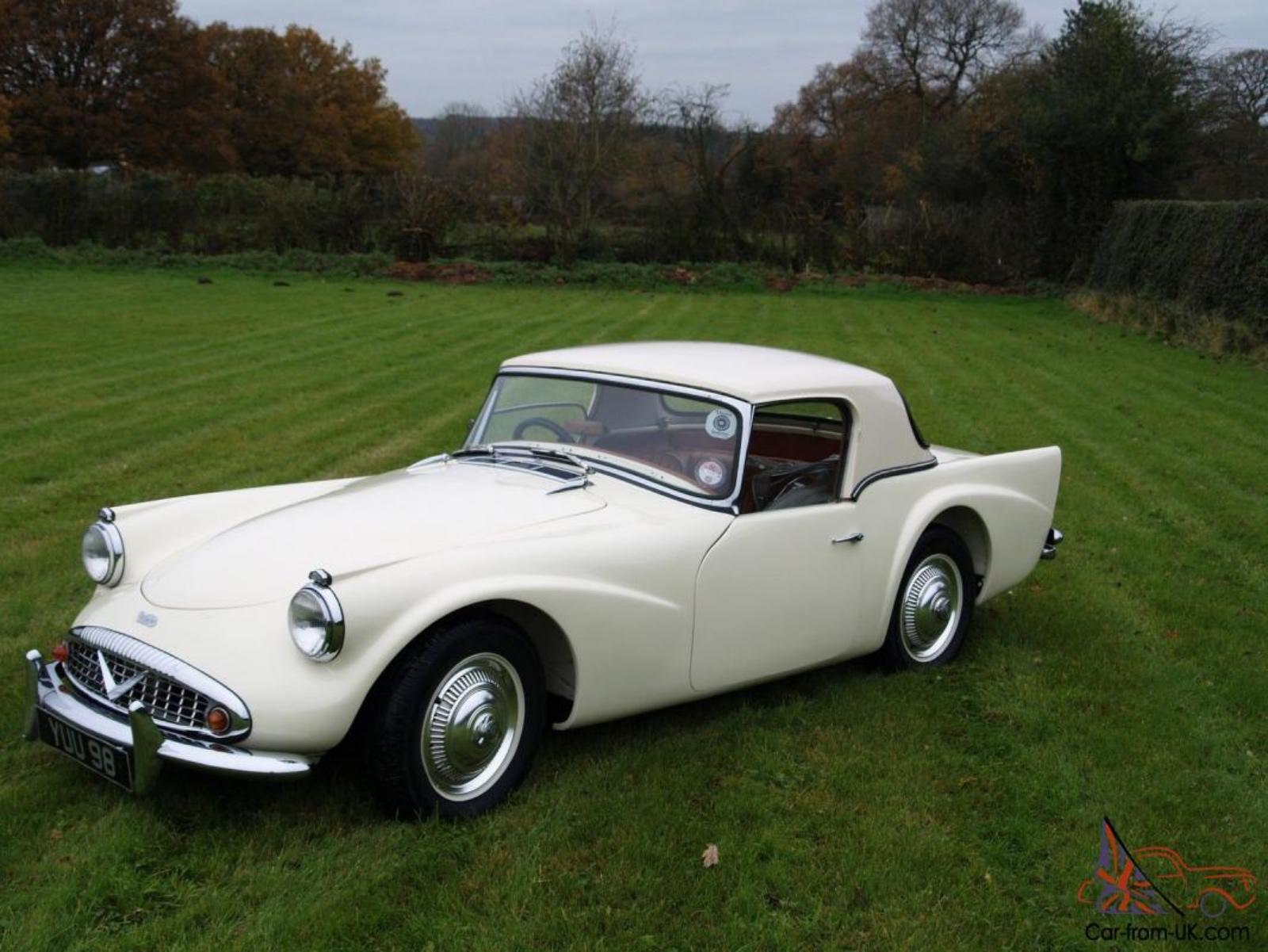 Daimler-SP250_Dart