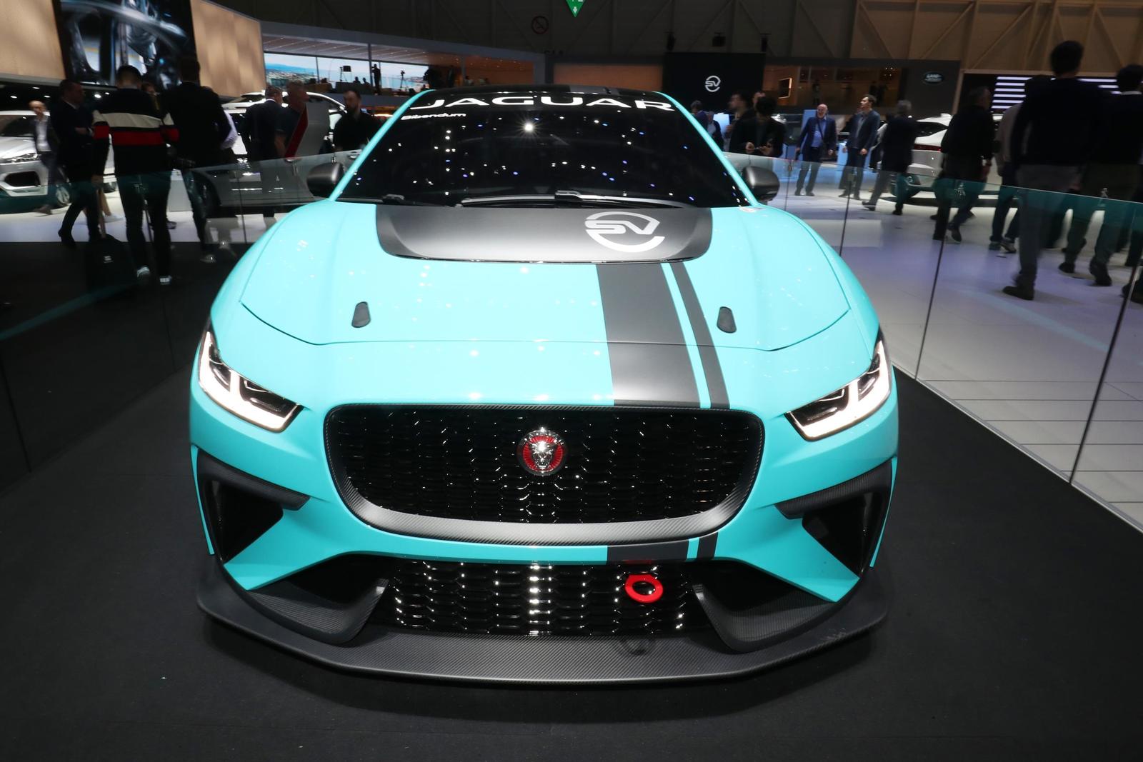 Jaguar I-PACE eTROPHY 1