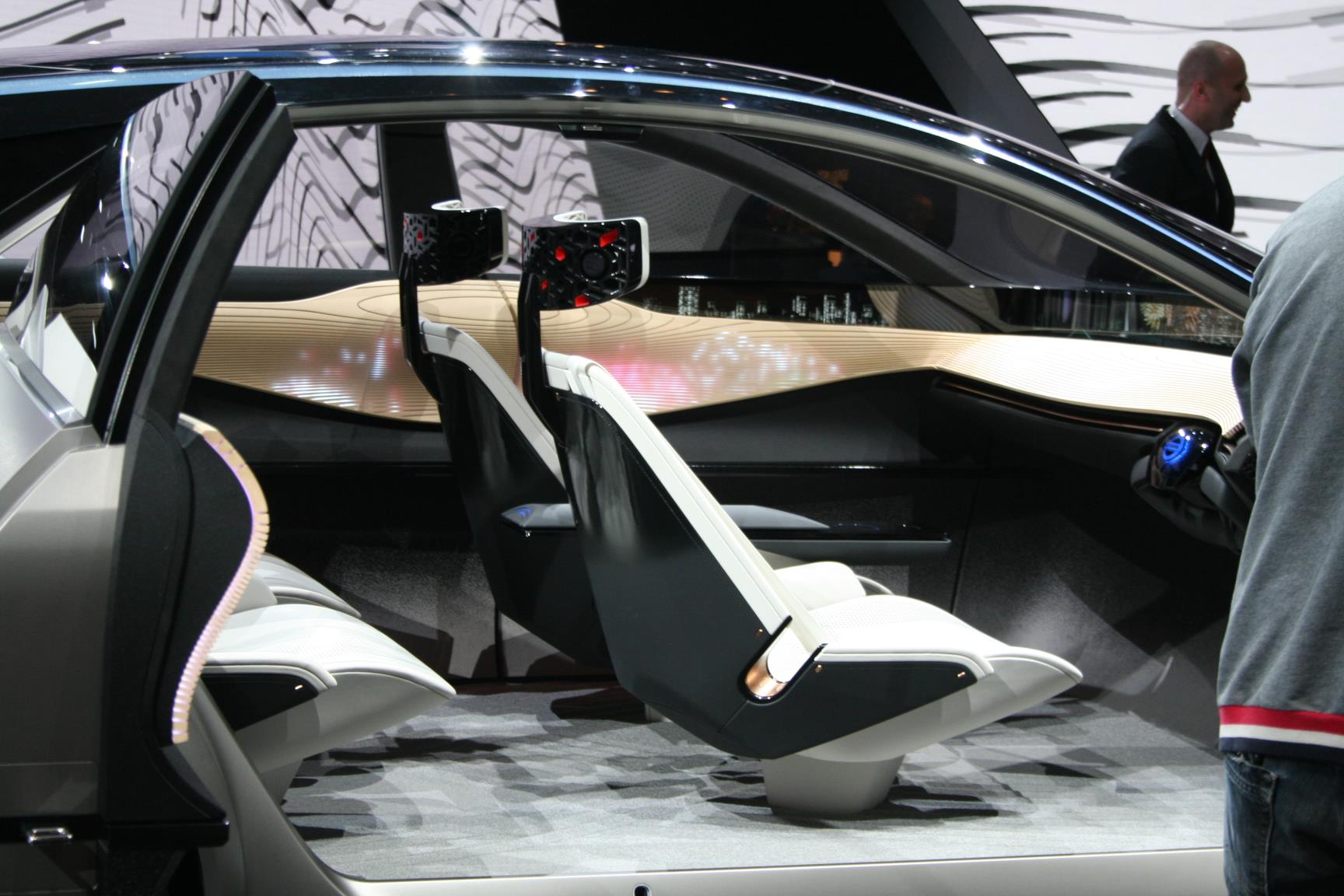 Nissan IMx 12