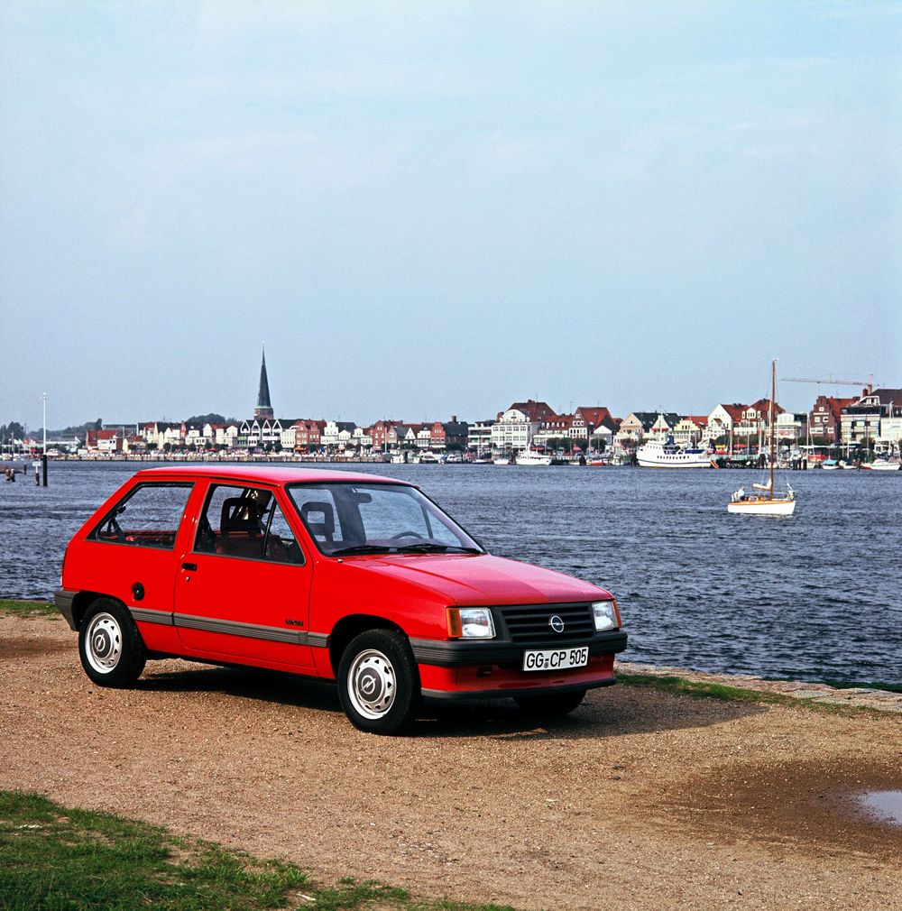 Opel-Corsa-0-2