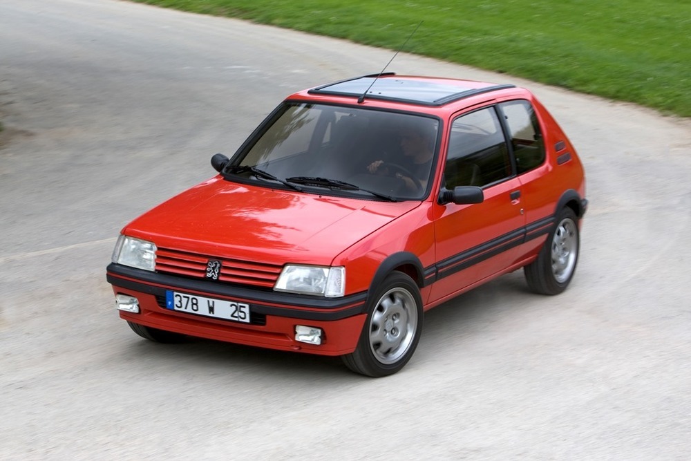 Peugeot-205-2
