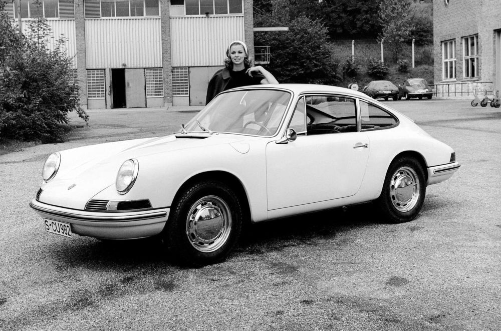 Porsche-911-0-2