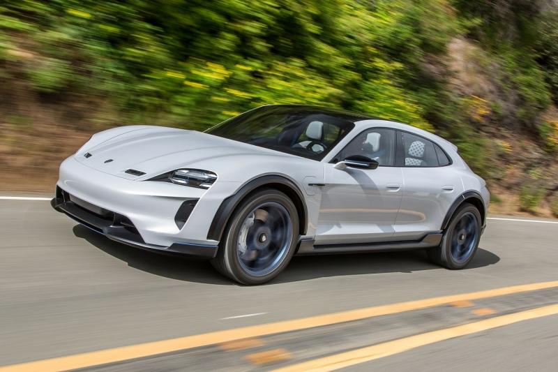 Porsche Mission E Cross Turismo (2)