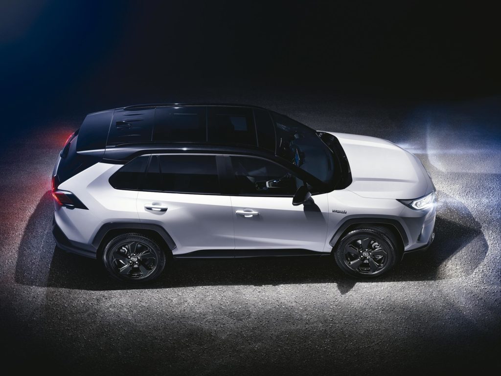 Toyota-RAV4_2019_1-1024×769