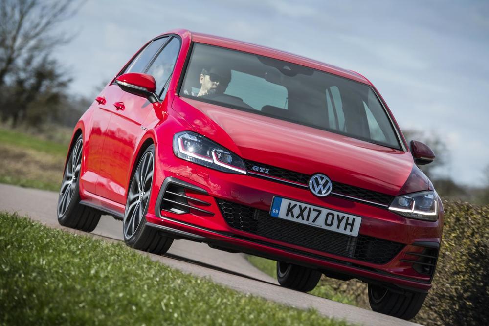 Volkswagen-Golf-2-2