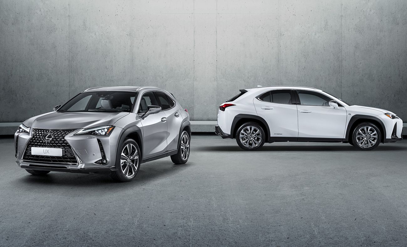 lexus-ux031