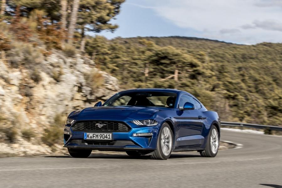 2018FordMustang_Lightning_Blue_054-960×600