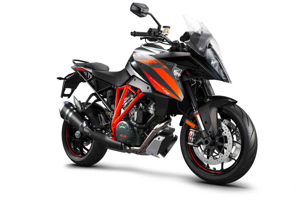 207487_KTM 1290 SUPER DUKE GT MY 2018