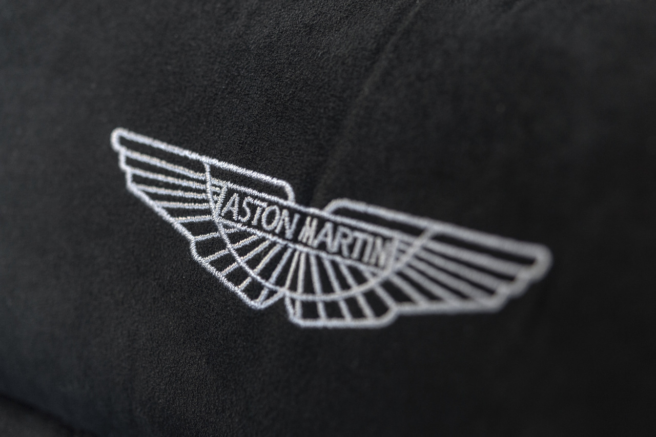 Aston_Martin_V8_Vantage_AMV_8_-_Portugal (25)_Easy-Resize.com
