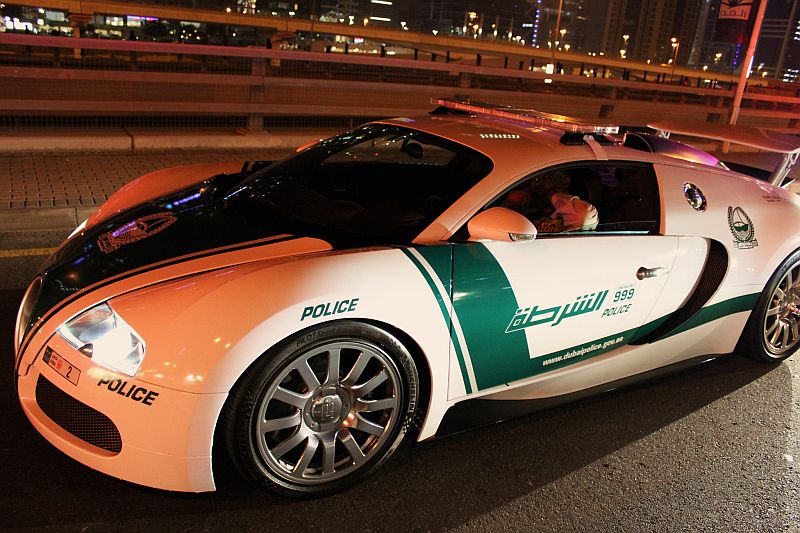BUGATTI-VEYRON-dubai-police