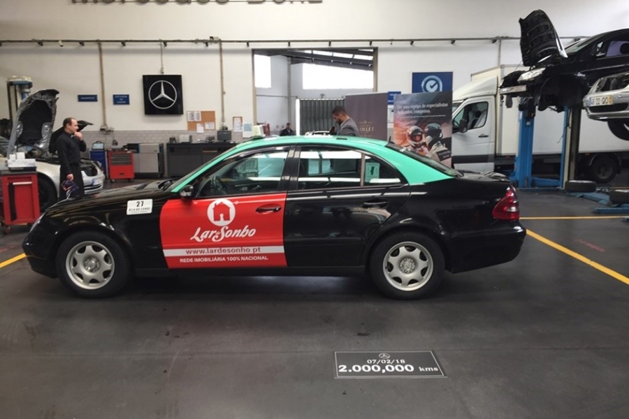 Mercedes-Classe-E-Taxi-4-960×600