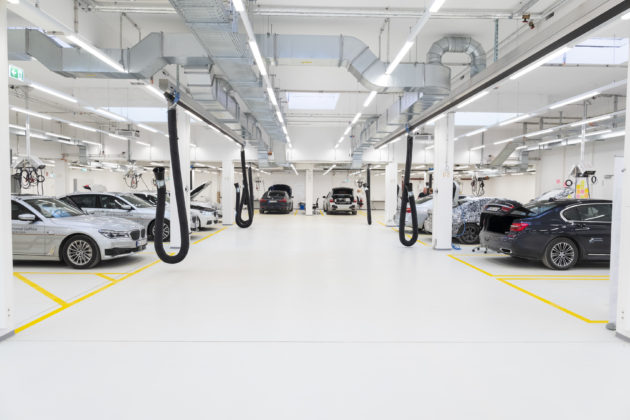 P90300099_highRes_autonomous-driving-c-1-630×420