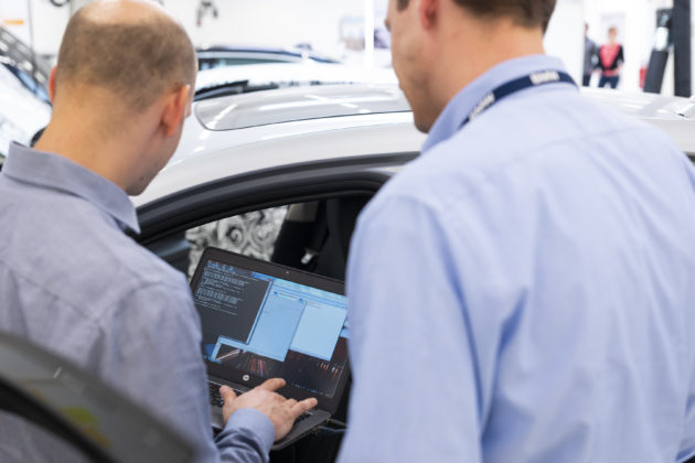 P90300108_highRes_autonomous-driving-c-630×420