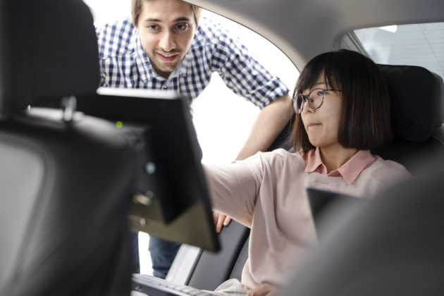 P90300110_highRes_autonomous-driving-c-630×420