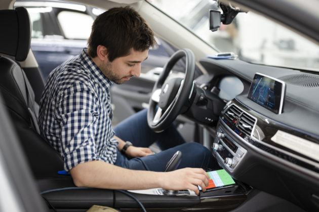 P90300112_highRes_autonomous-driving-c-630×420