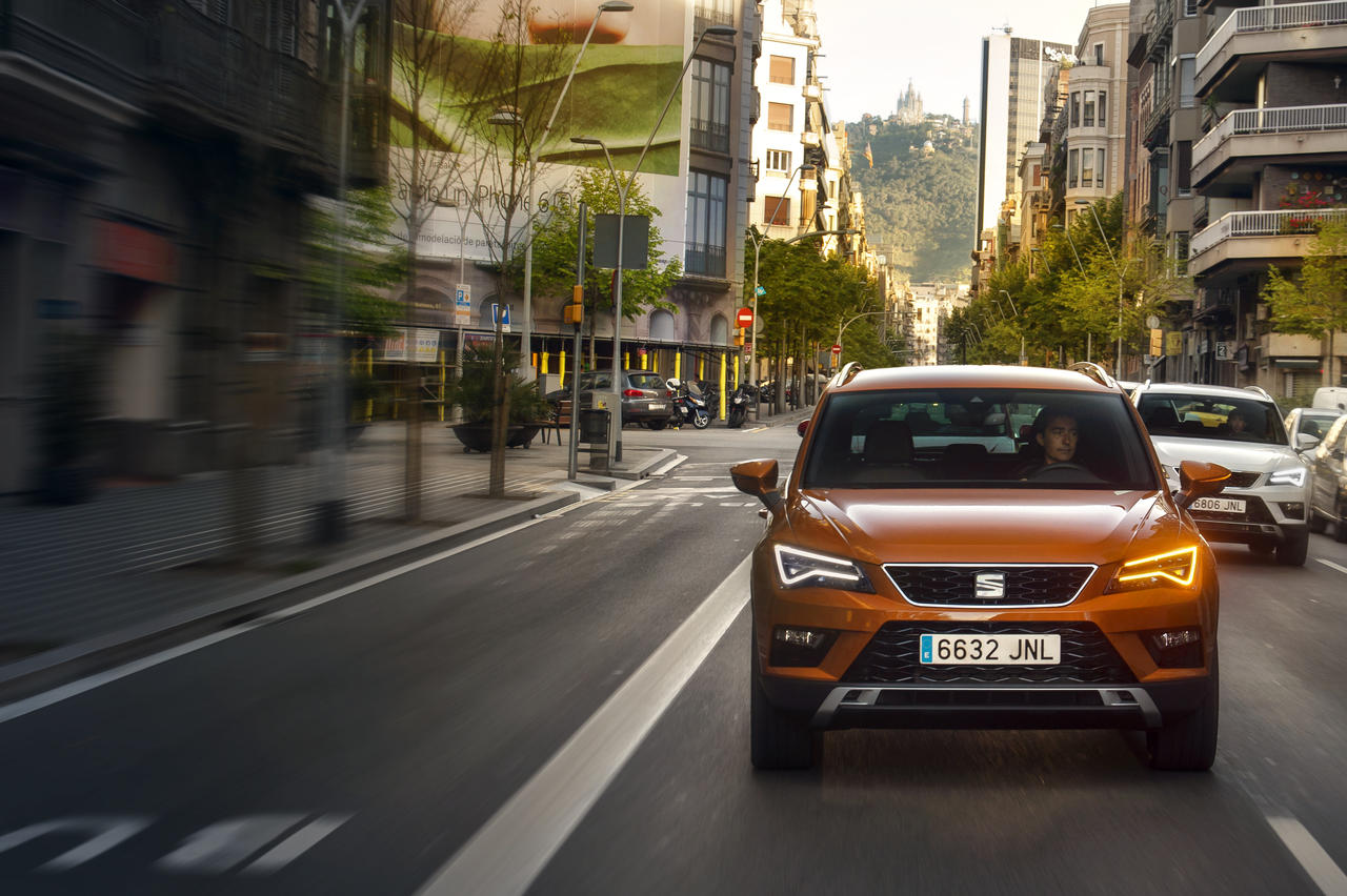 SEAT-ATECA-027h_O_HD_Easy-Resize.com