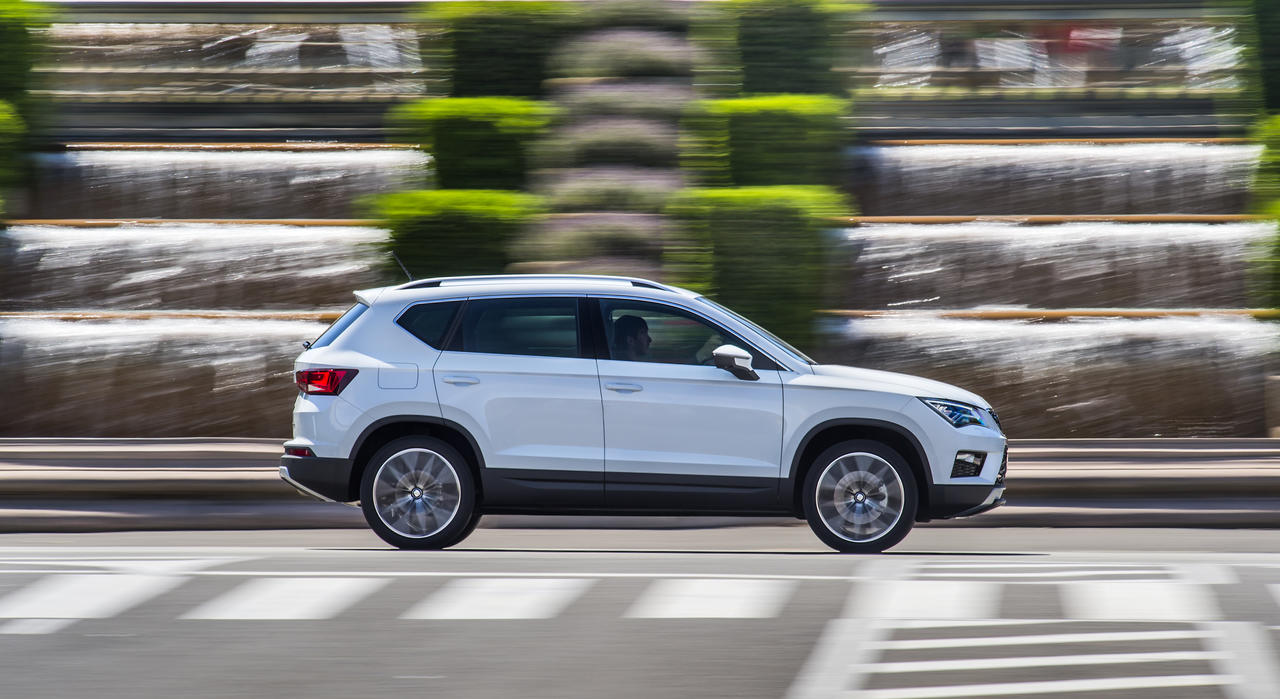 SEAT-ATECA-044h_O_HD_Easy-Resize.com
