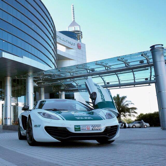 mclaren MC MP4