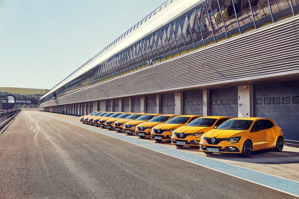 21202817_2018_New_Renault_MEGANE_R_S_Sport_chassis