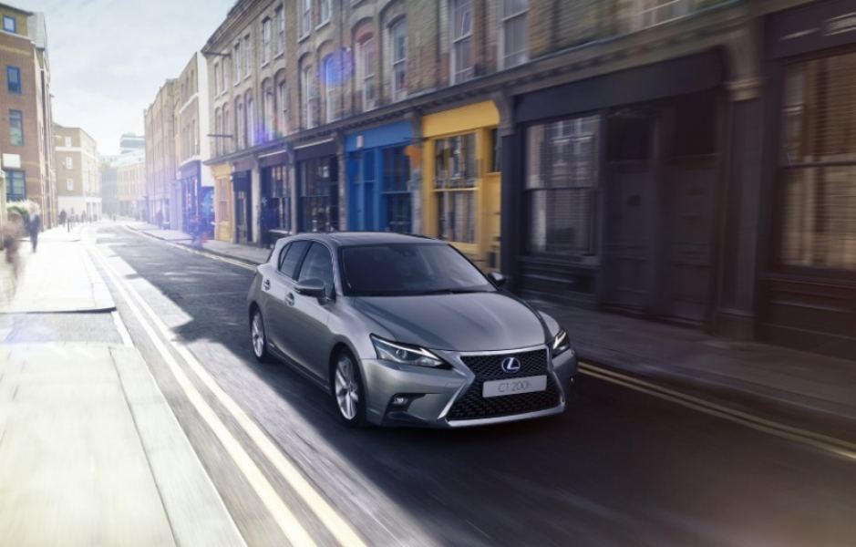 Lexus-CT-200-H-960×600
