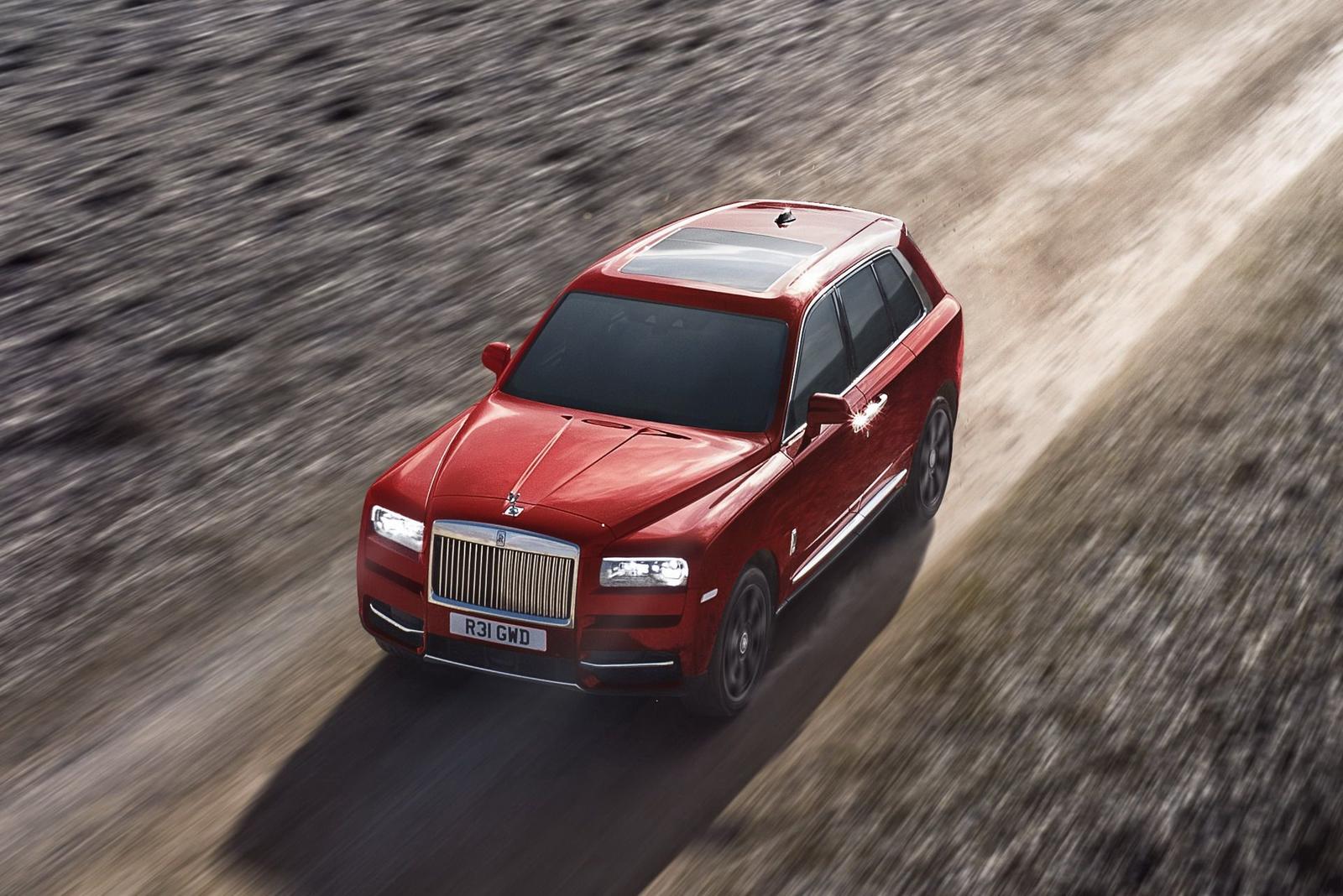 Rolls Royce Cullinan (12)