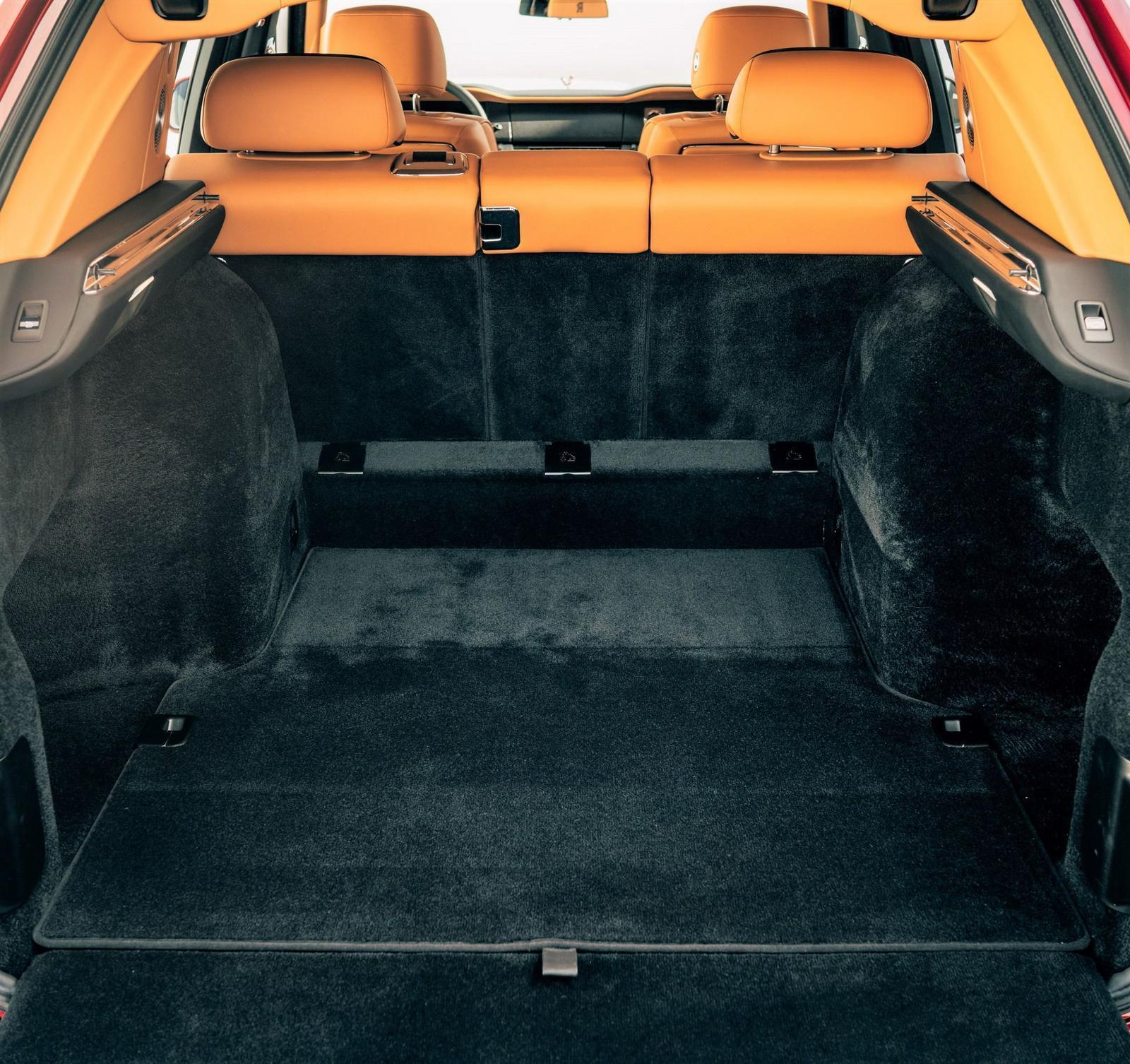 Rolls Royce Cullinan (19)