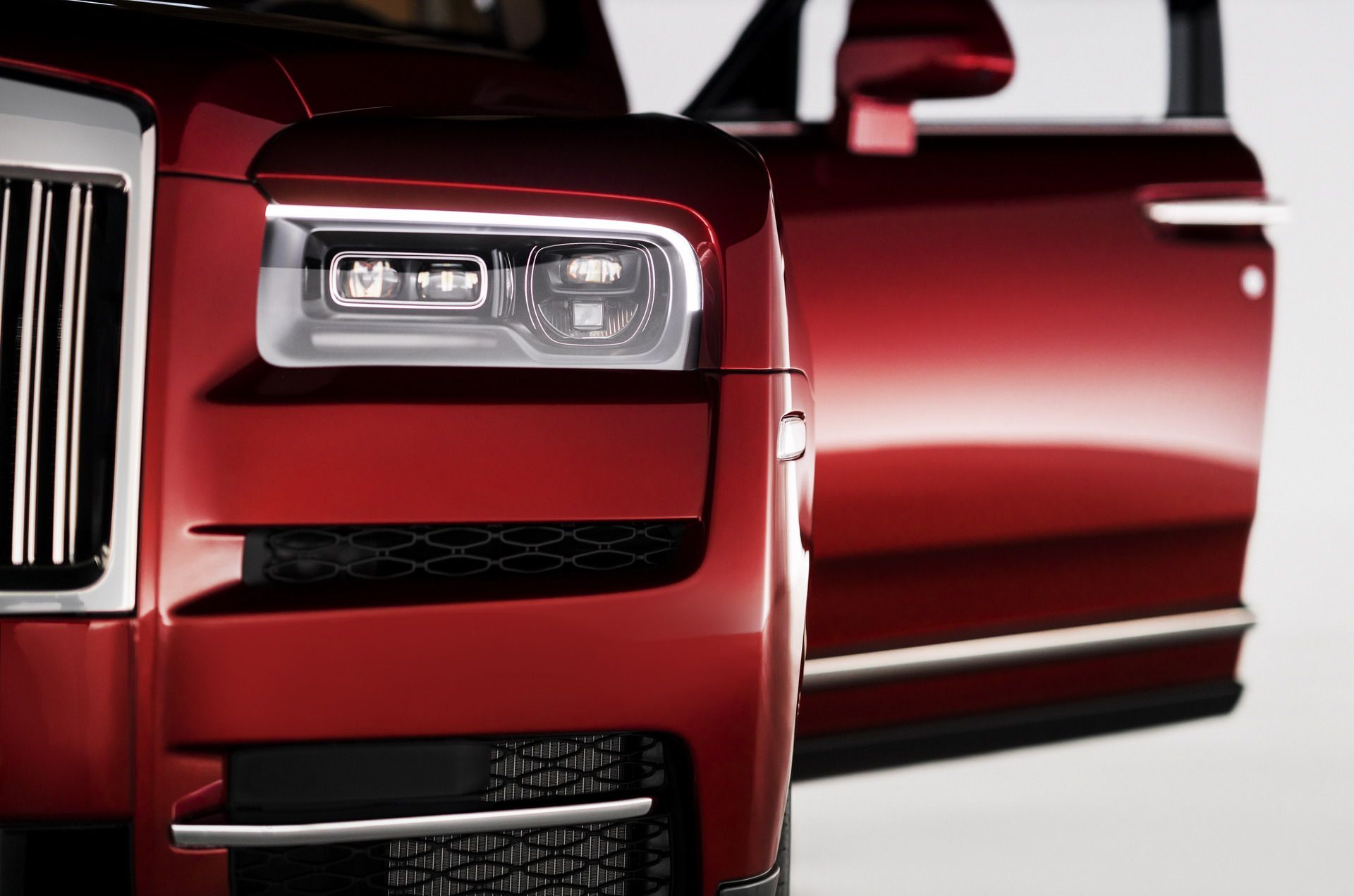 Rolls Royce Cullinan (2)