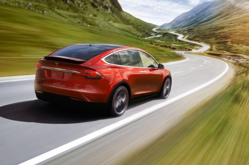 Tesla-Model_X-2017-1280-12-960×600