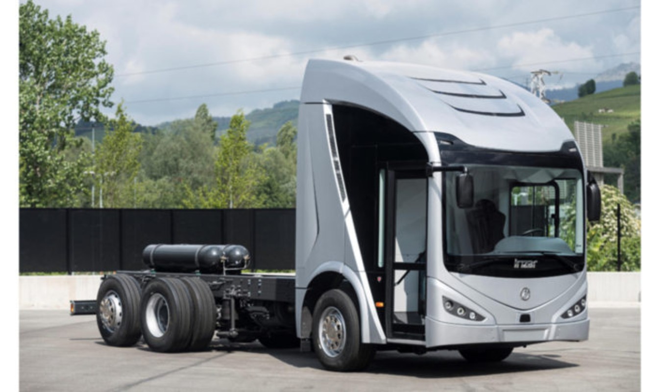 irizar_ie_truck_2-706×420