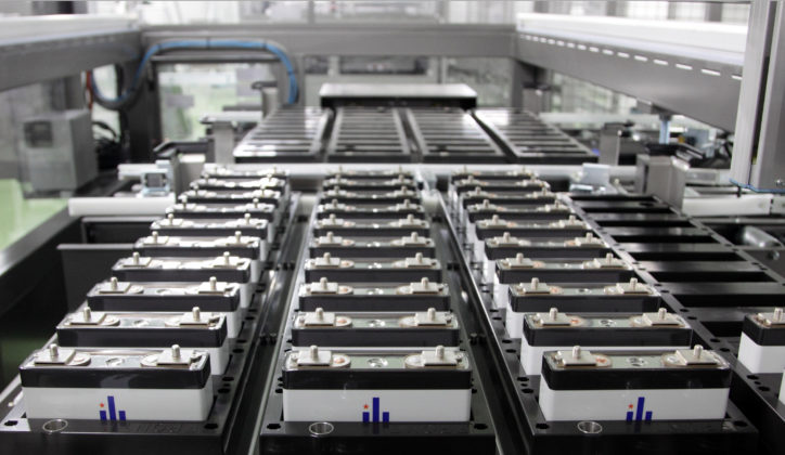 lithium-ion-batterr-724×420