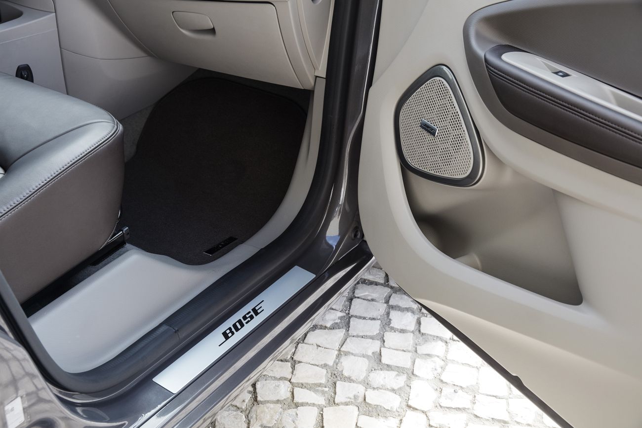 new_renault_zoe_yttriumgrey_yb_13_31763431642_o