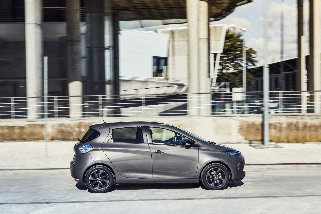 new_renault_zoe_yttriumgrey_yb_25_31101900843_o
