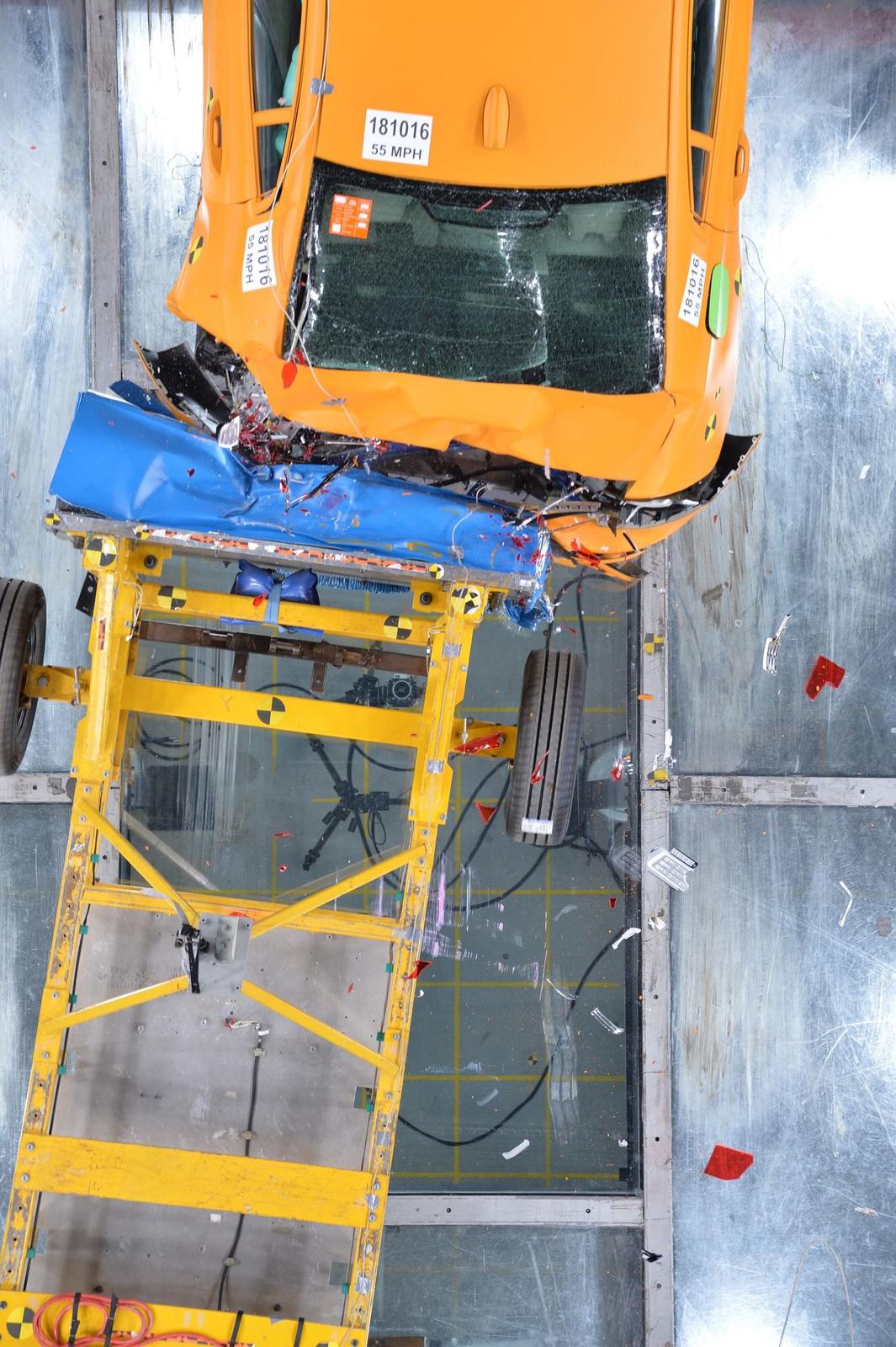 New Volvo S60 crash test