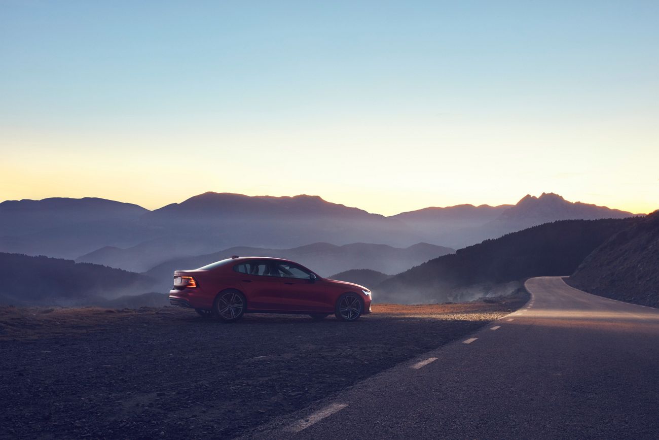 New Volvo S60 R-design