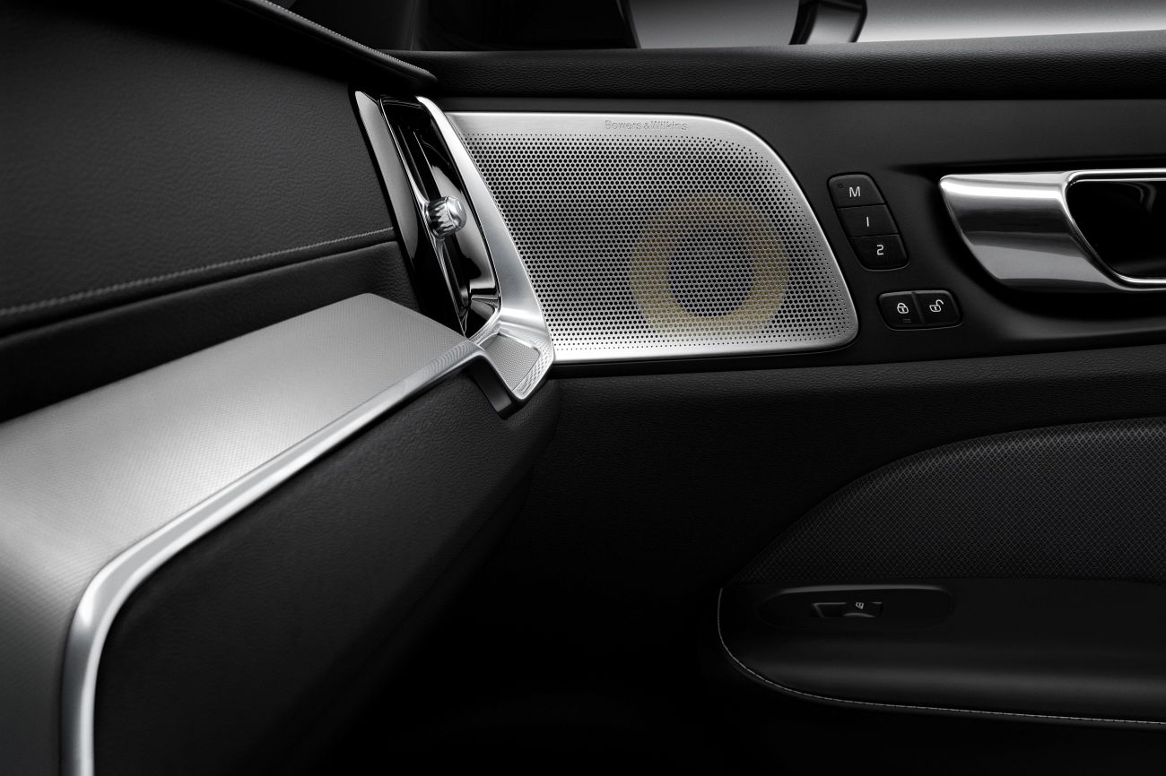 New Volvo S60 R-design