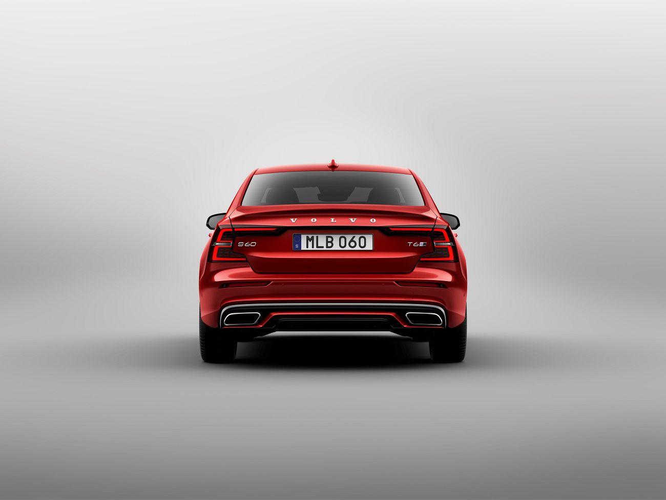 New Volvo S60 R-Design exterior