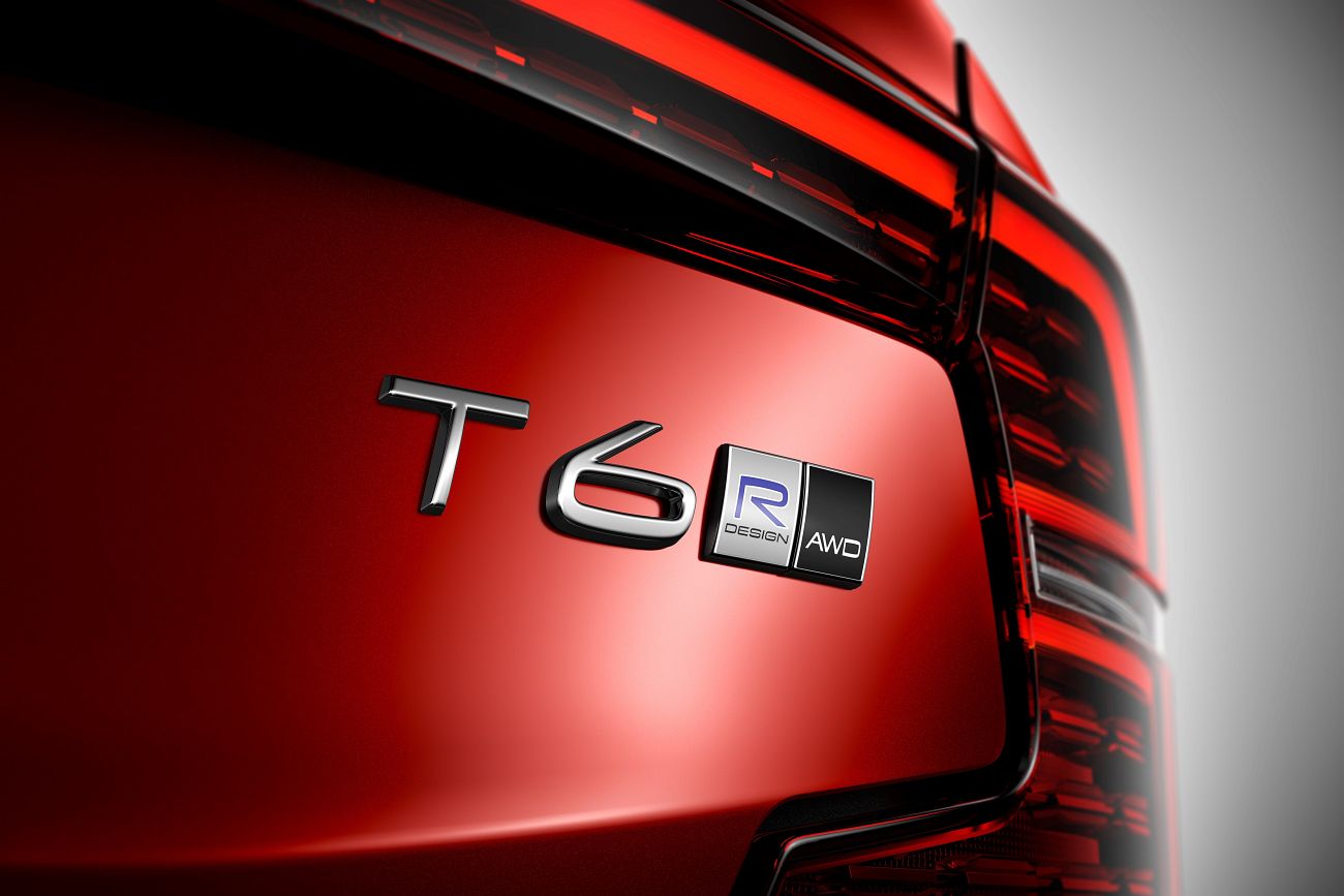 New Volvo S60 R-Design exterior