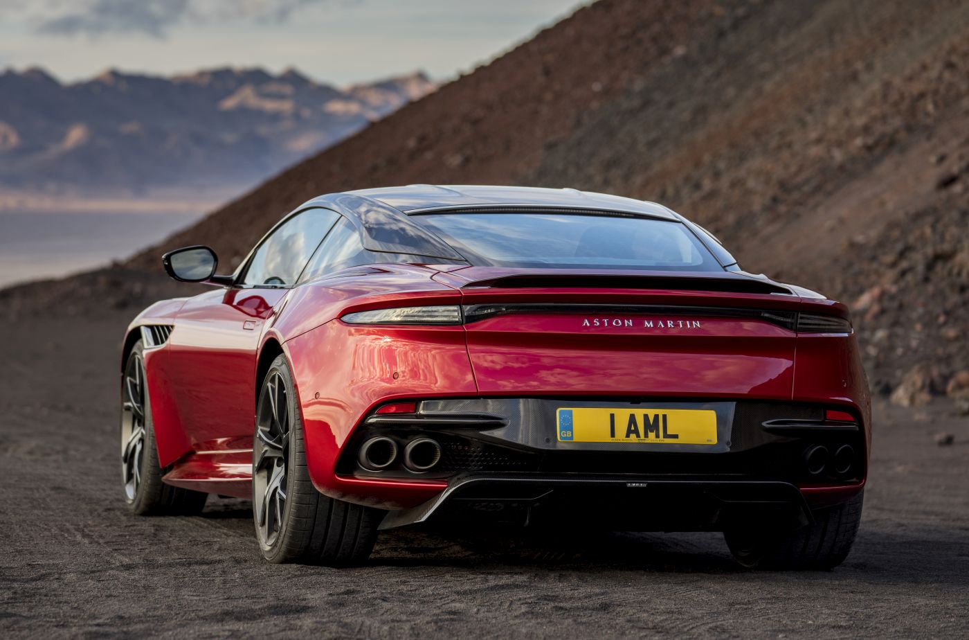 Aston martin DBS Superleggera (24)