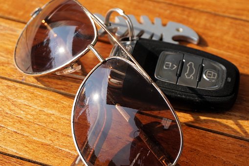 sunglasses-1539183__340
