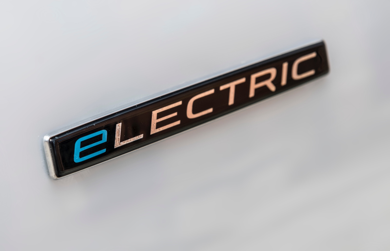Lokal emissionsfreie Mobilität: Mercedes-Benz eVito fit für den urbanen Einsatz // Local zero-emissions mobility: Mercedes Benz eVito fit for urban life