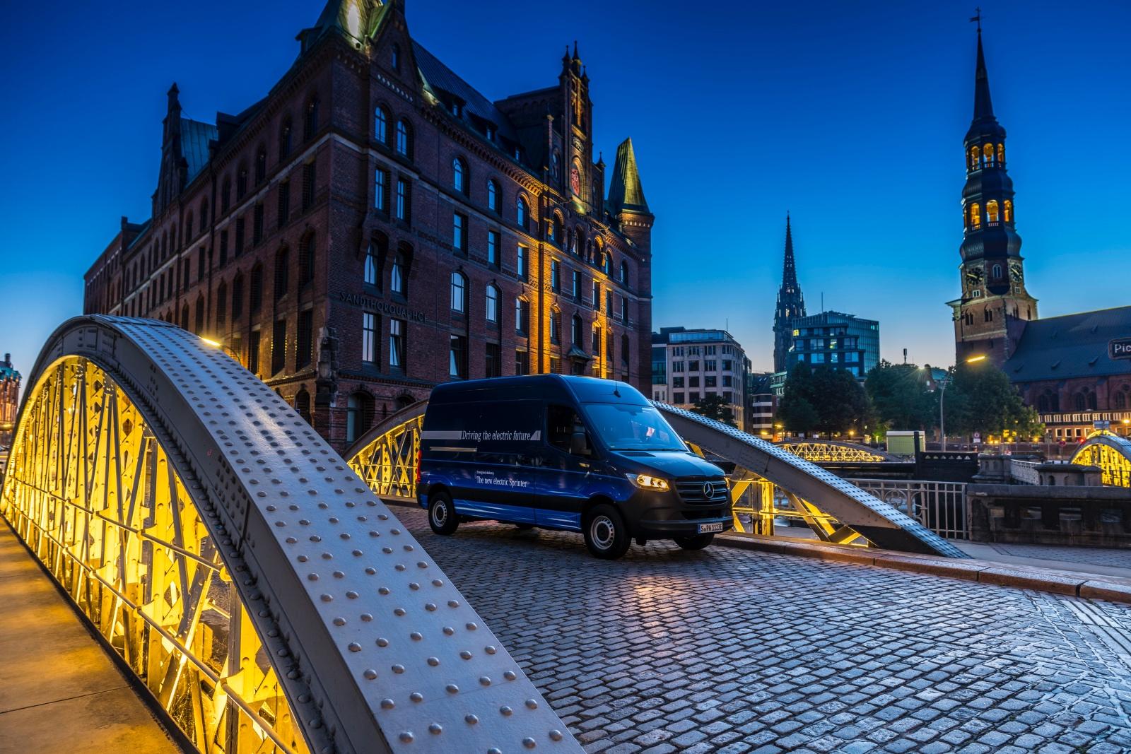Lokal emissionsfreie Mobilität: Mercedes-Benz eSprinter fit für den urbanen Einsatz // Local zero-emissions mobility: Mercedes Benz eSprinter fit for urban life