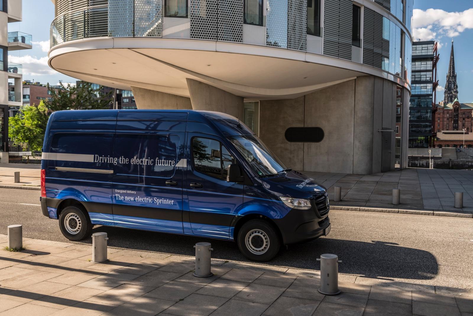 Lokal emissionsfreie Mobilität: Mercedes-Benz eSprinter fit für den urbanen Einsatz // Local zero-emissions mobility: Mercedes Benz eSprinter fit for urban life