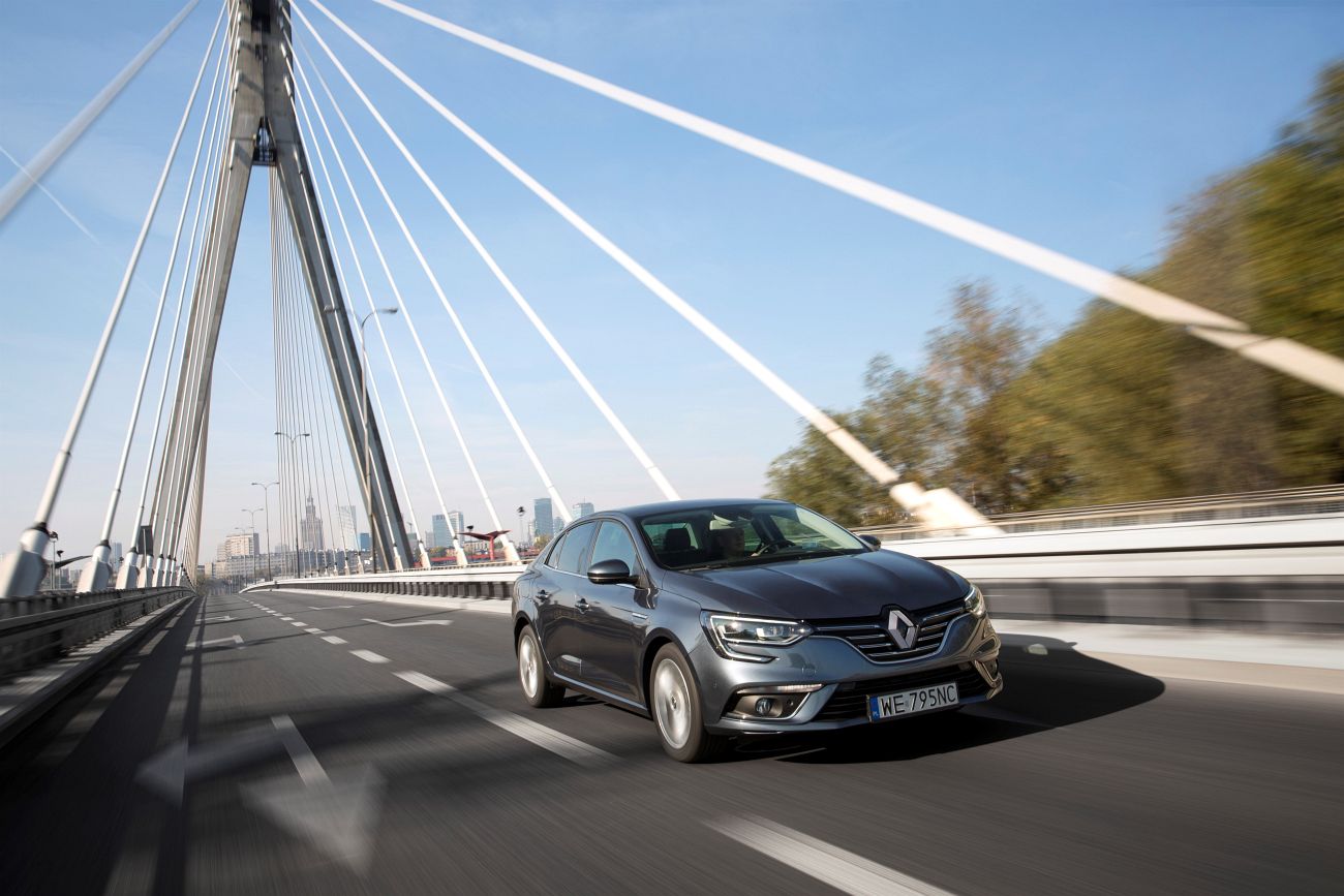 83549_2016_-_Renault_MEGANE_SEDAN_test_drive_Warsaw_Poland