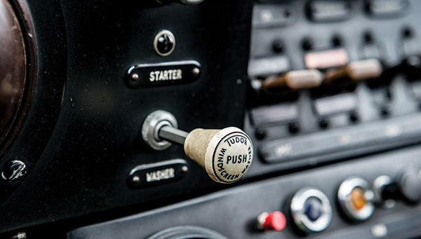 Aston_Martin_DP215_13