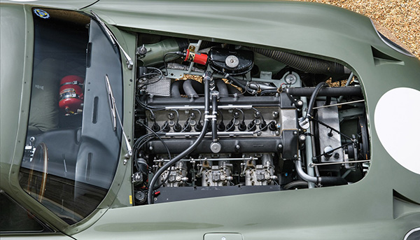 Aston_Martin_DP215_17