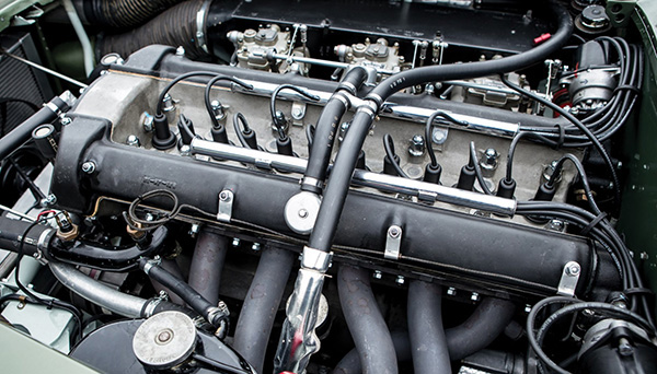 Aston_Martin_DP215_23
