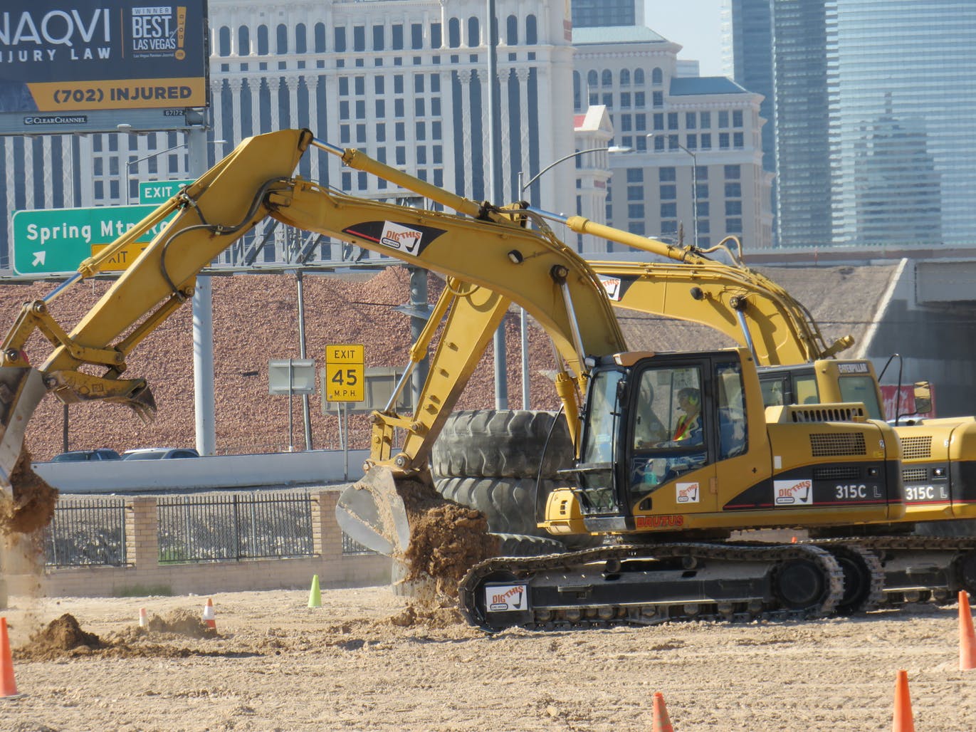 EXCAVATOR-7-15-17-8AM-015