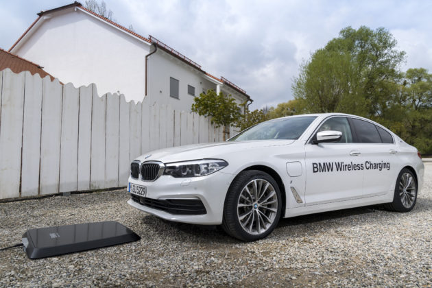 P90256388_highRes_bmw-wireless-chargin-630×420