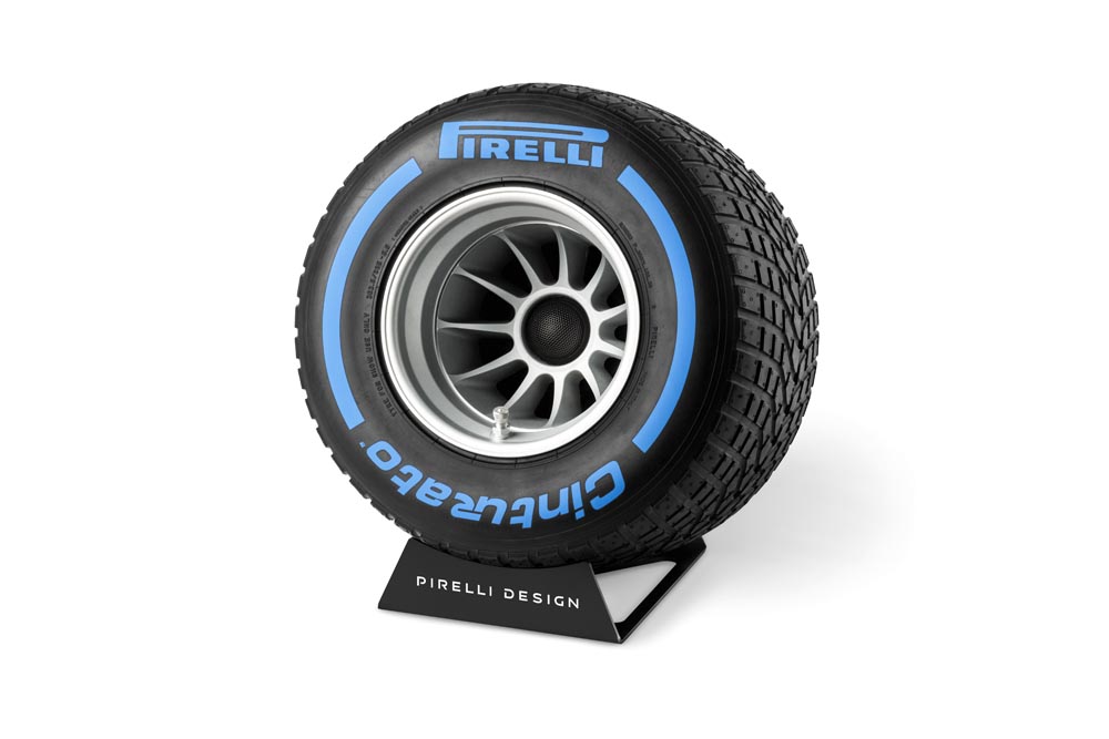 Pirelli WTT Blue STILL LIFE